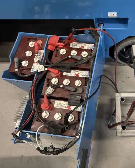 HMT-AG-Werkstatt-Batterien